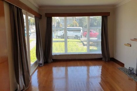 Photo of property in 54 Chippendale Crescent, Birkdale, Auckland, 0626