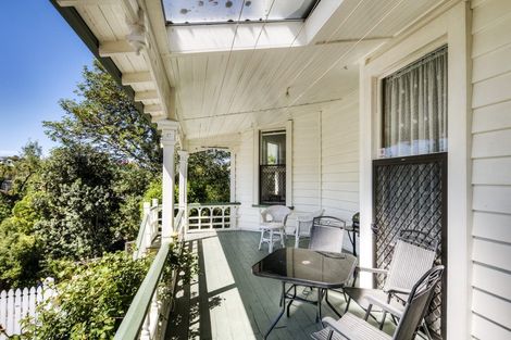 Photo of property in 15 Cameron Road, Bluff Hill, Napier, 4110