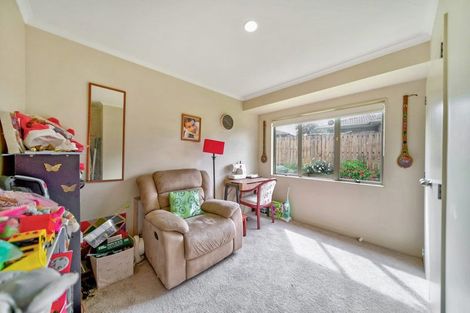 Photo of property in 14 Brunswick Rise, Mangere, Auckland, 2022