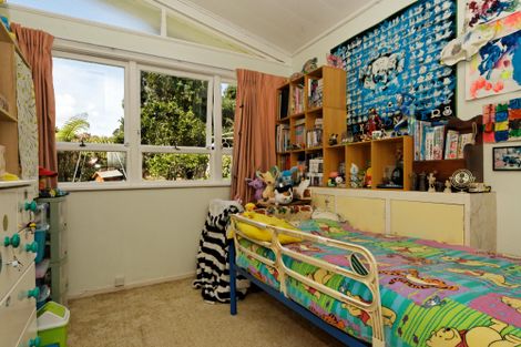 Photo of property in 73 Kay Drive, Blockhouse Bay, Auckland, 0600