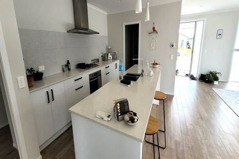 Photo of property in 10 Kuru Place, Papamoa, 3118