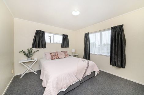 Photo of property in 31 Lydia Place, Kelvin Grove, Palmerston North, 4414