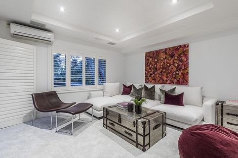 Photo of property in 270 Hurstmere Road, Takapuna, Auckland, 0622