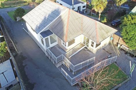 Photo of property in 67 Eastern Terrace, Beckenham, Christchurch, 8023