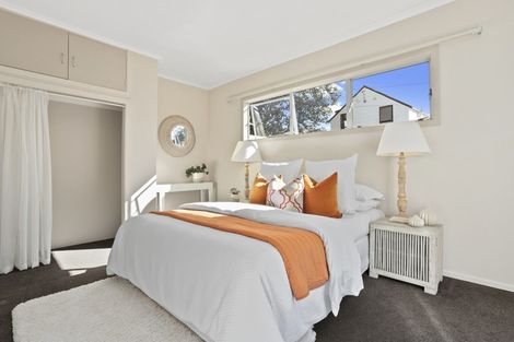 Photo of property in 228 Beach Haven Road, Beach Haven, Auckland, 0626