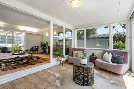 Photo of property in 2/12 Maleme Avenue, Belmont, Auckland, 0622