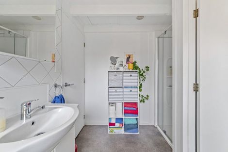 Photo of property in 2/7 Kereru Street, Two Mile Bay, Taupo, 3330