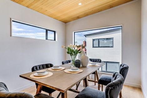 Photo of property in 3b Pine Ridge Terrace, Waikanae Beach, Waikanae, 5036