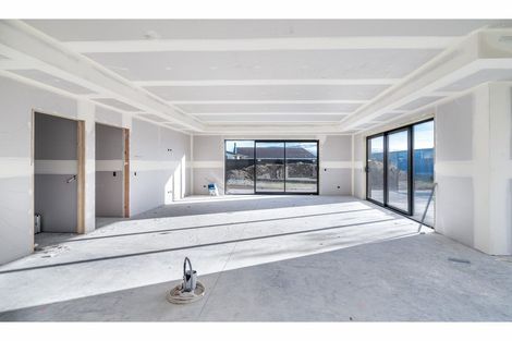 Photo of property in 8 Barker Place, Waikiwi, Invercargill, 9810