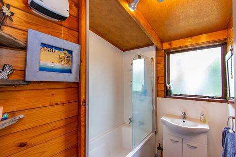 Photo of property in 23b Charles Road, Hannahs Bay, Rotorua, 3010