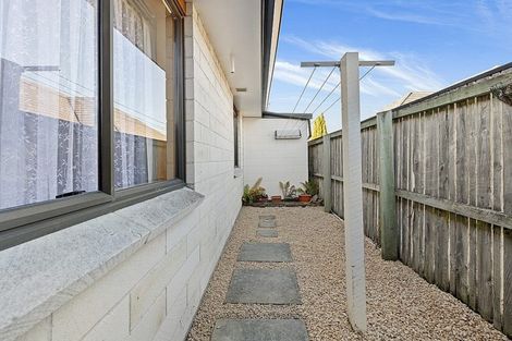 Photo of property in 2/56 Devon Street, Sydenham, Christchurch, 8023