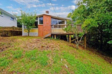 Photo of property in 5a Springbank Lane, Te Atatu Peninsula, Auckland, 0610