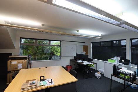 Photo of property in 1/108 Lincoln Road, Henderson, Auckland, 0610