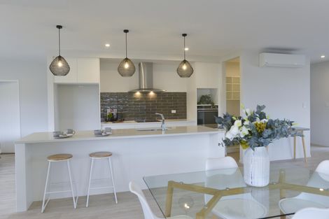 Photo of property in 71 Feist Street, Carterton, 5713