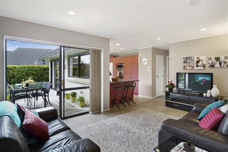 Photo of property in 1/32 Headcorn Place, Botany Downs, Auckland, 2010