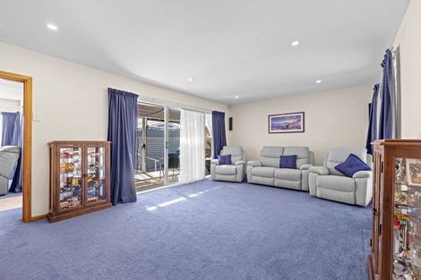 Photo of property in 15 Waratah Street, Avondale, Christchurch, 8061