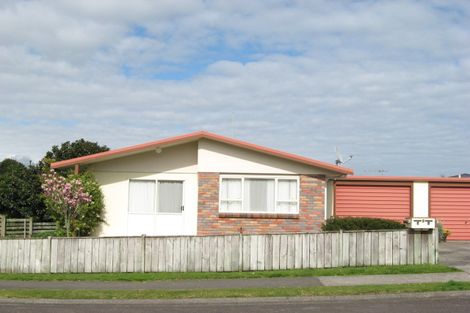Photo of property in 2 Cassia Place, Bell Block, New Plymouth, 4312