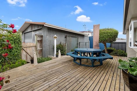 Photo of property in 28 Mccracken Avenue, Hillcrest, Hamilton, 3216