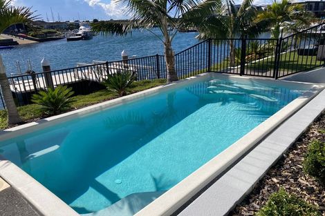 Photo of property in 13 Waitemata Drive, One Tree Point, 0118