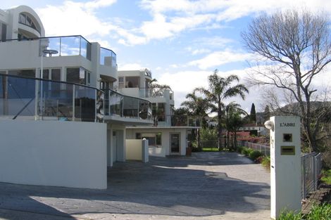 Photo of property in 17 Grey Street, Regent, Whangarei, 0112