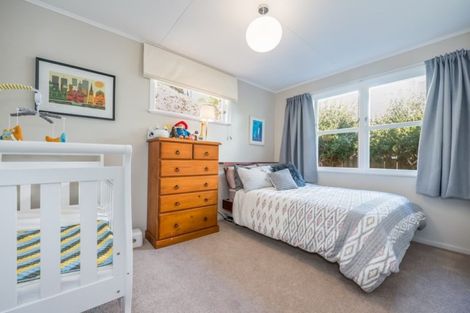 Photo of property in 11c Titiro Moana Road, Korokoro, Lower Hutt, 5012