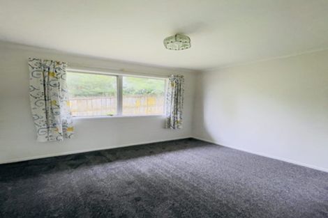 Photo of property in 90 Oriel Avenue, Tawa, Wellington, 5028