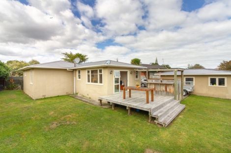 Photo of property in 25 Galway Avenue, Hokowhitu, Palmerston North, 4410