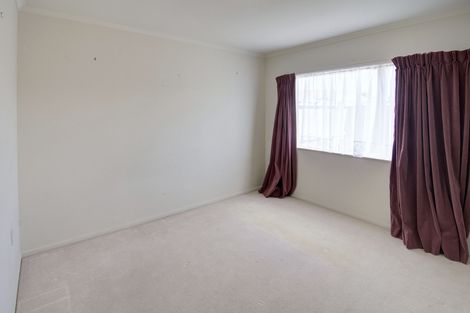 Photo of property in Holdsworth Villas, 4/2 William Donald Drive, Solway, Masterton, 5810
