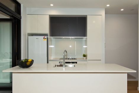 Photo of property in Frank Sargeson Apts, 501/74 Anzac Street, Takapuna, Auckland, 0622