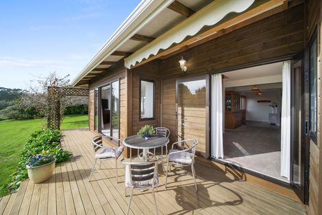 Photo of property in 528 Ponga Road, Opaheke, Papakura, 2584