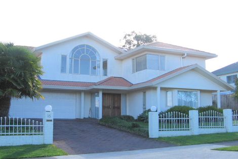 Photo of property in 15 Artesia Close, Shamrock Park, Auckland, 2016