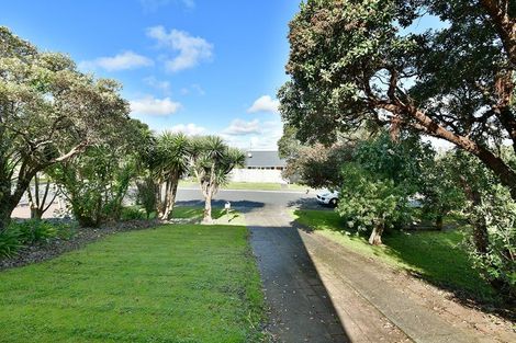 Photo of property in 22 Amorino Drive, Red Beach, 0932