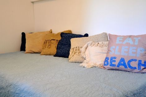 Photo of property in 122 Athenree Road, Athenree, Katikati, 3177