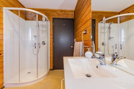 Photo of property in 100 Goldfinch Street, Ohakune, 4625