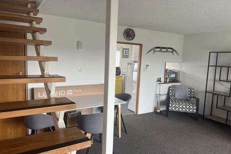 Photo of property in 2/1196 Victoria Street, Whitiora, Hamilton, 3200