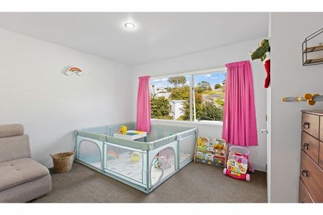 Photo of property in 2a Rata Road, Stanmore Bay, Whangaparaoa, 0932
