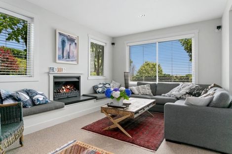 Photo of property in 115 Highland Drive, Acacia Bay, Taupo, 3385