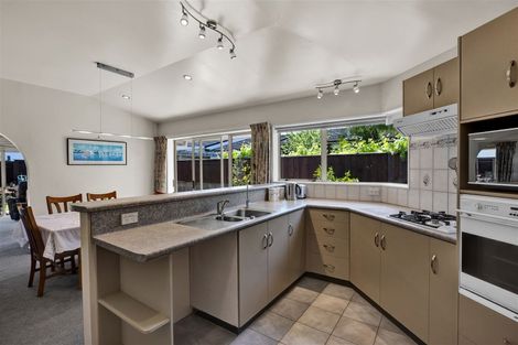 Photo of property in 70 Doone Street, Lynmouth, New Plymouth, 4310