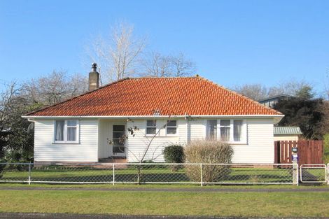 Photo of property in 10 Alpha Street, Papakura, 2110