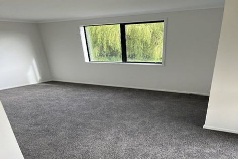 Photo of property in 16 Wrybill Way, Welcome Bay, Tauranga, 3112