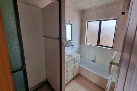 Photo of property in 4/110 Pakuranga Road, Pakuranga, Auckland, 2010