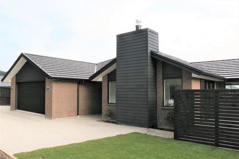 Photo of property in 91 Wingatui Road, Mosgiel, 9024