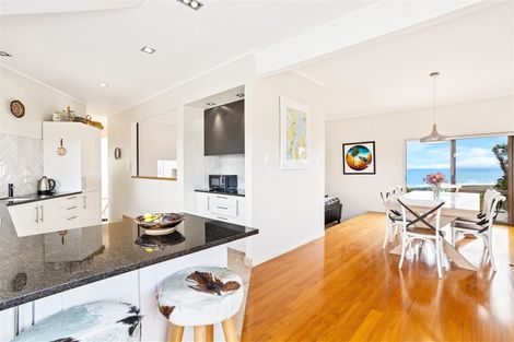 Photo of property in 107 Oaia Road, Muriwai, Waimauku, 0881