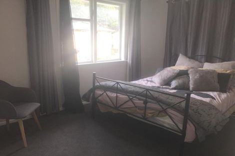 Photo of property in 198 Sievers Grove, Cannons Creek, Porirua, 5024