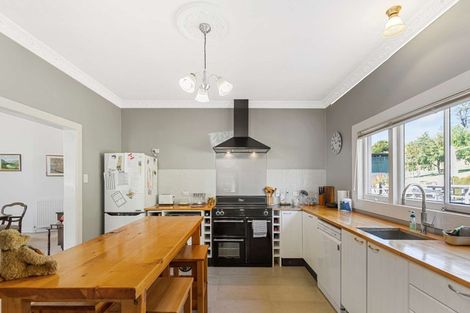 Photo of property in 9 Feltham Street, Hunterville, 4730