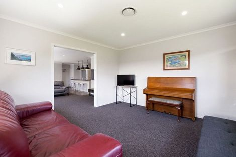 Photo of property in 81 Jarrett Terrace, Leamington, Cambridge, 3432