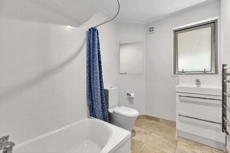 Photo of property in 15 Rowan Court, Wanaka, 9305