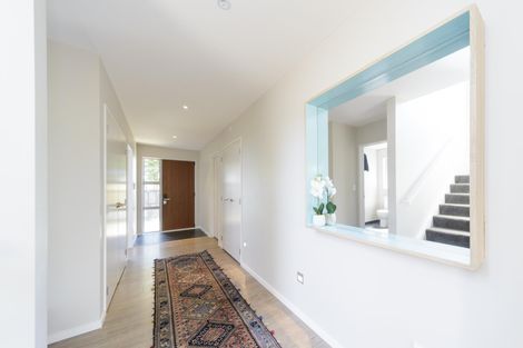 Photo of property in 140 Ruapehu Drive, Fitzherbert, Palmerston North, 4410