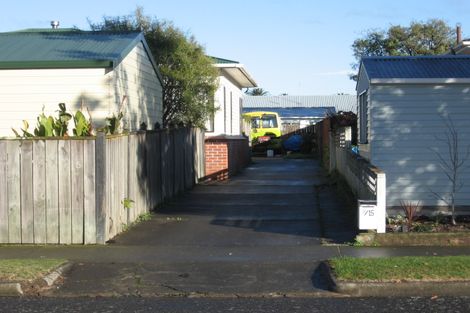 Photo of property in 15 Bedford Road, Marewa, Napier, 4110