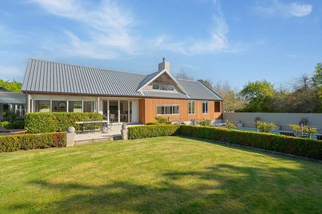 Photo of property in 97 Oxford Street, Martinborough, 5711